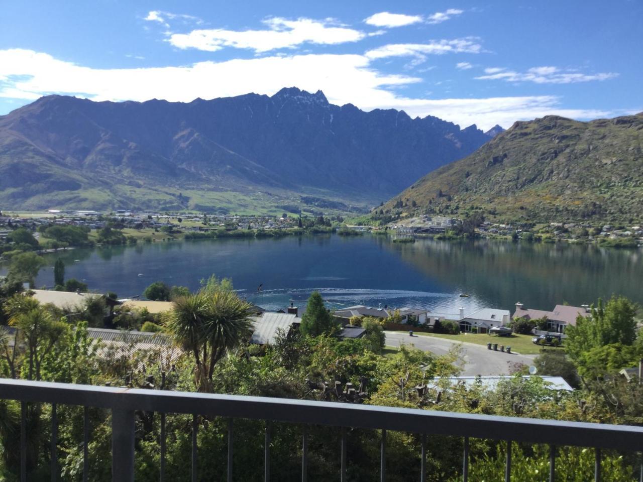 The Embassy B&B Queenstown Exterior photo