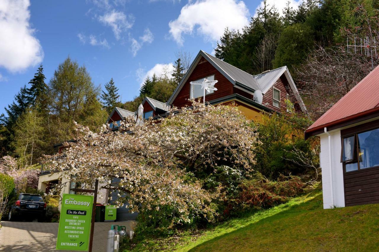 The Embassy B&B Queenstown Exterior photo